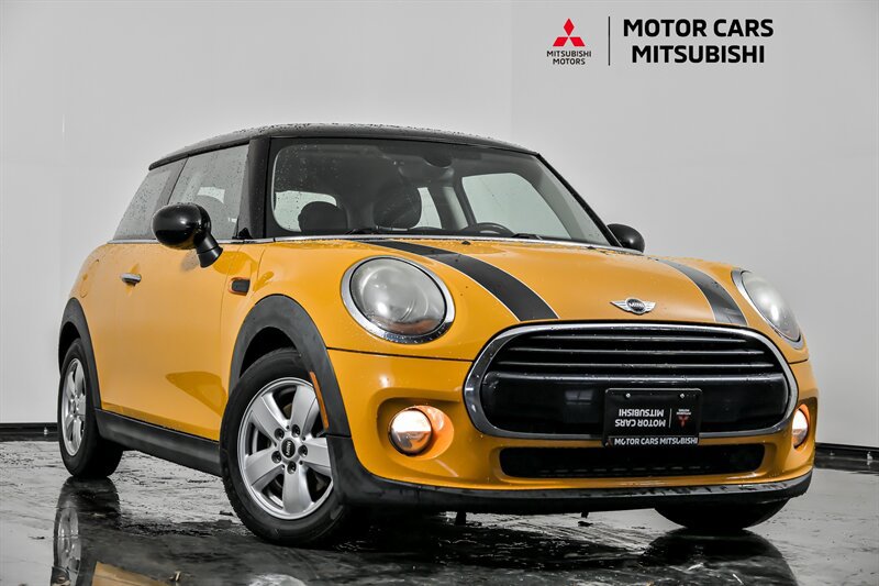 Used 2016 MINI Cooper 2-Door Hardtop image 1