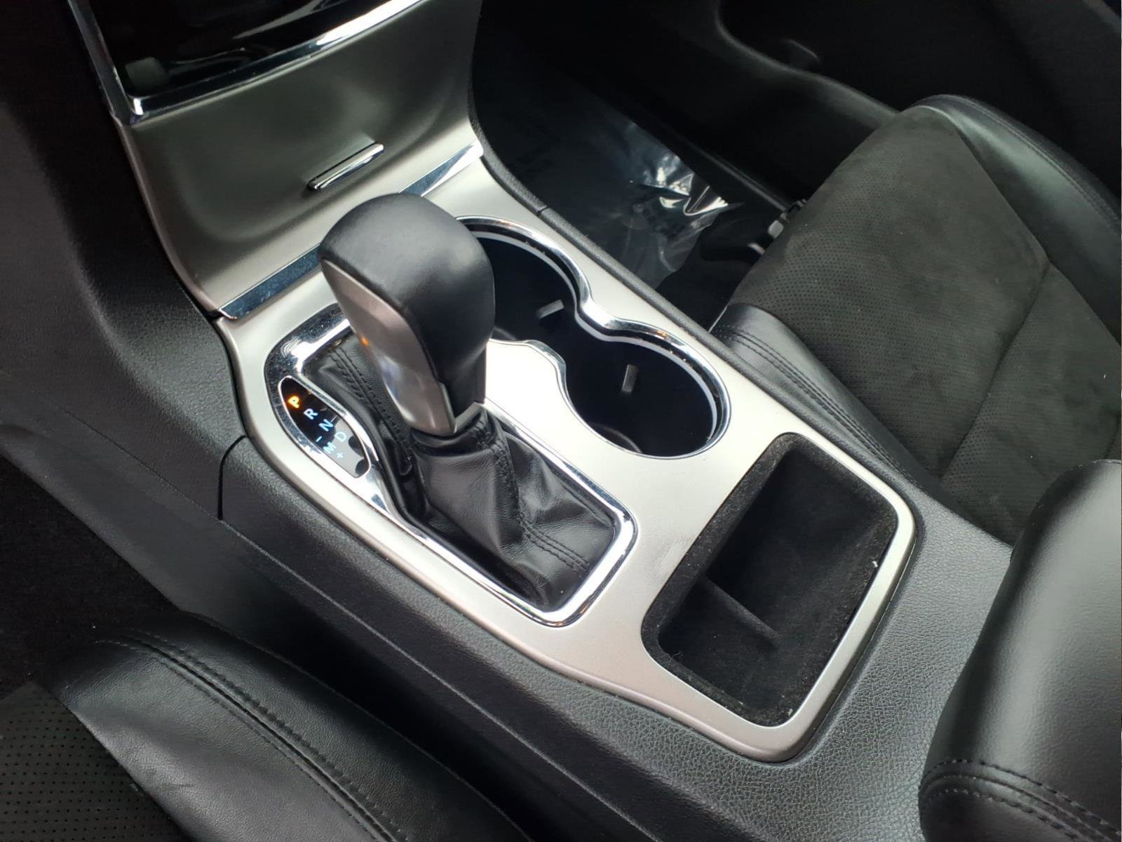 Used 2020 Jeep Grand Cherokee Altitude image 18