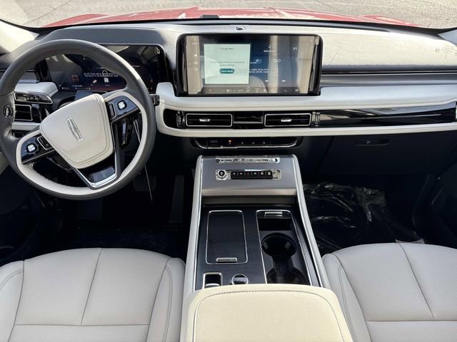 New 2026 Lincoln Aviator 2WD w/ Jet Appearance Package image 16