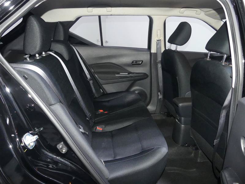 Used 2024 Nissan Kicks S FWD image 28