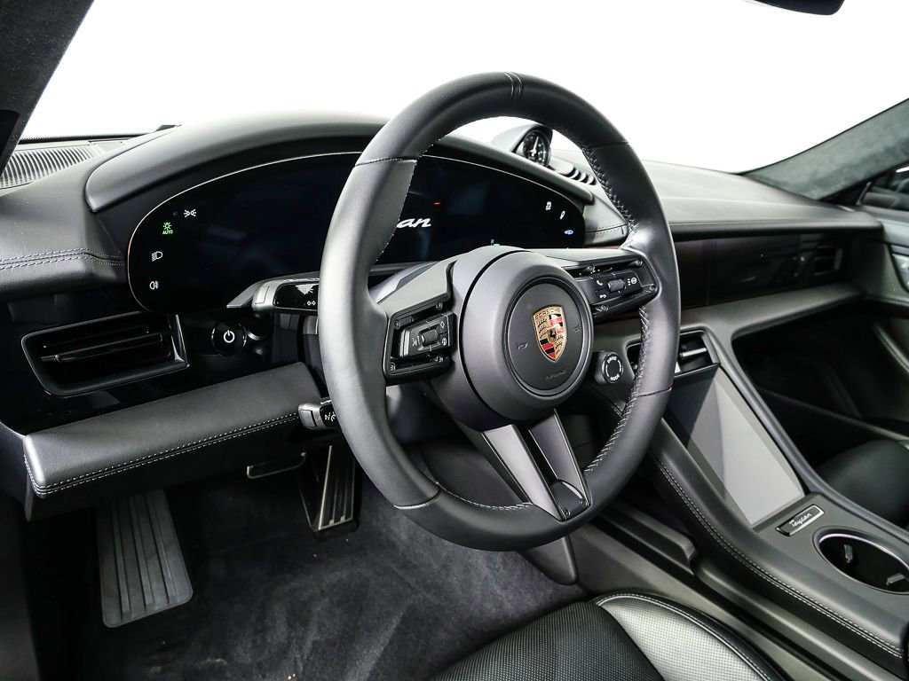 Certified 2024 Porsche Taycan GTS image 4