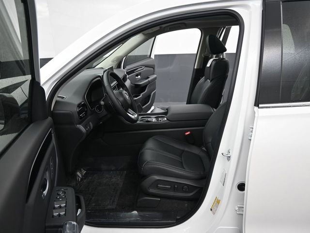 New 2025 Honda Pilot Touring image 26