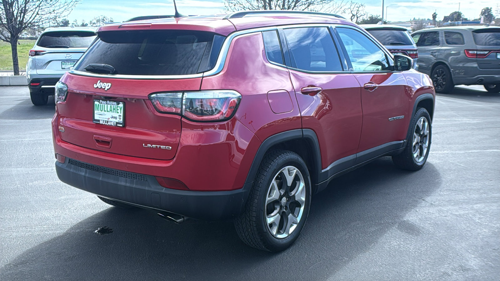 Used 2018 Jeep Compass Limited w/ Navigation Group FWD image 3
