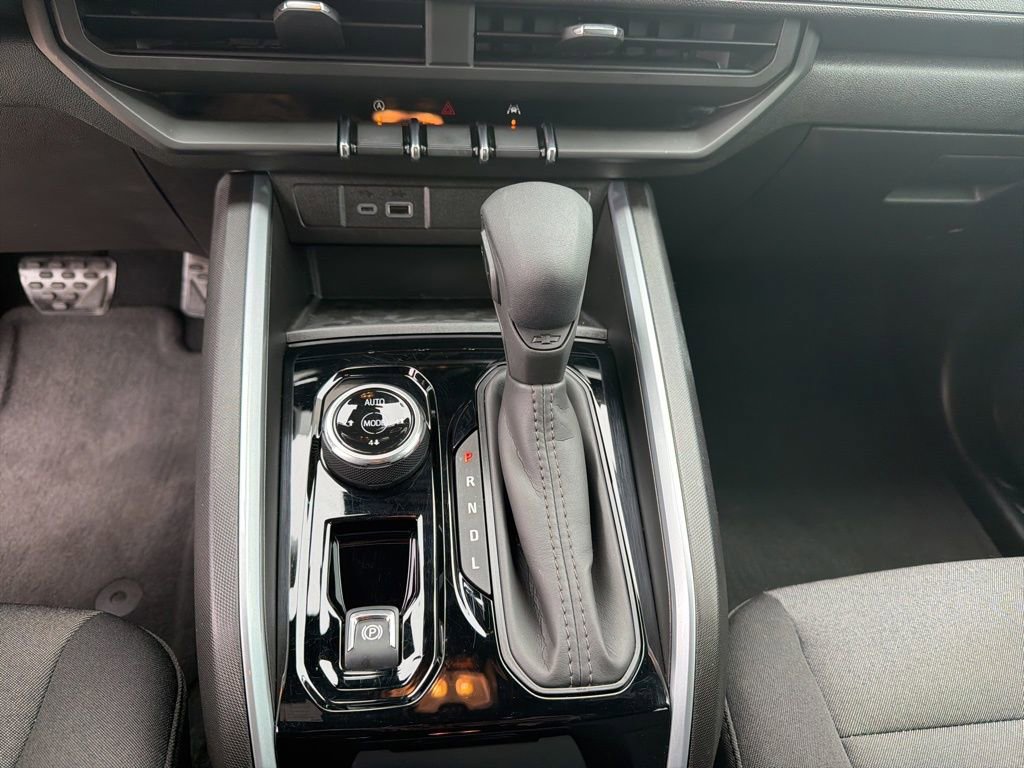 Used 2025 Chevrolet Colorado Trail Boss image 28