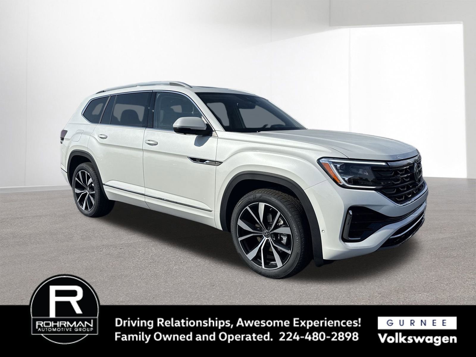 New 2026 Volkswagen Atlas SEL Premium R-Line image 2