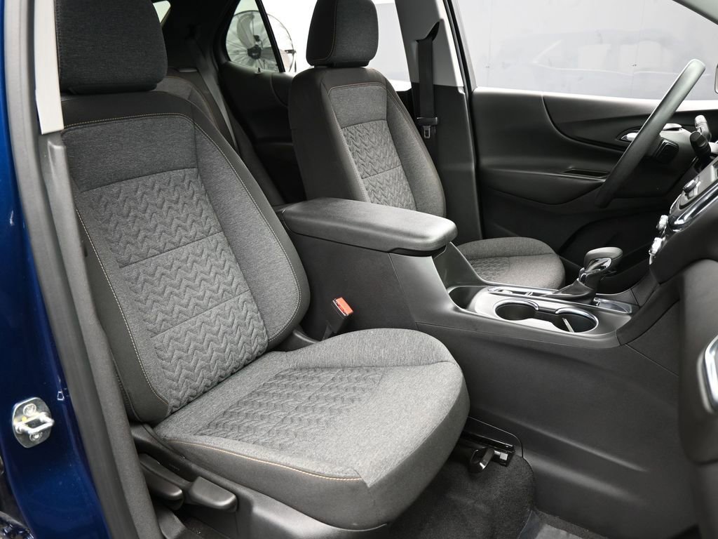 Used 2023 Chevrolet Equinox LT image 40