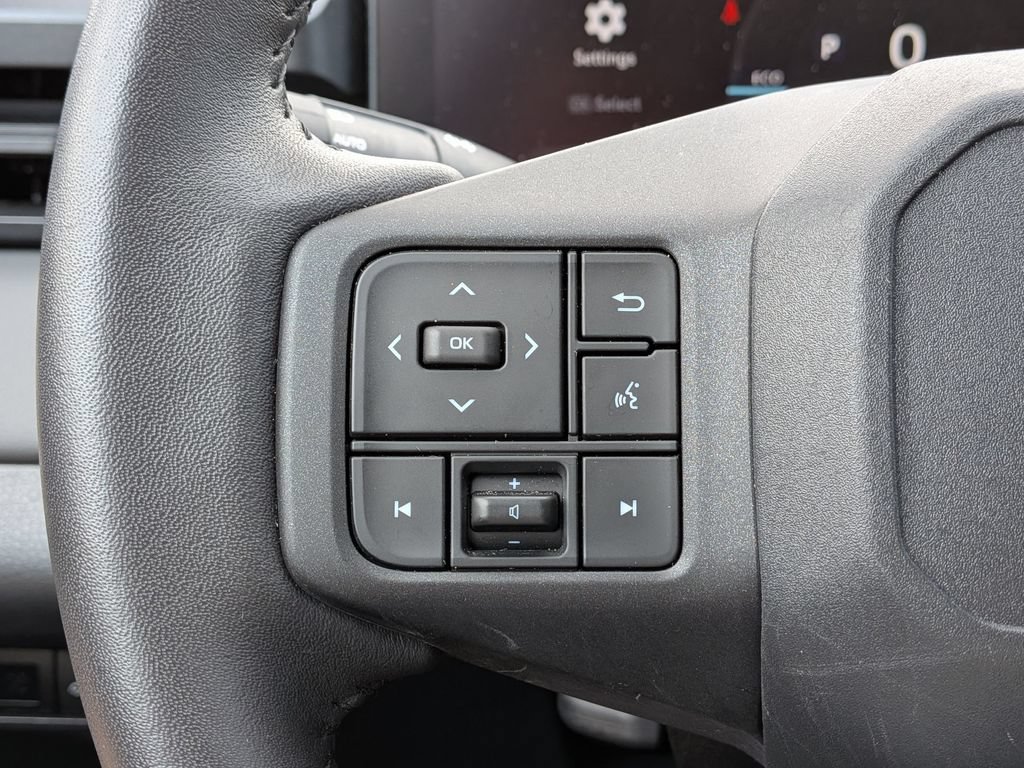 Used 2026 Toyota RAV4 XLE Premium AWD/4WD image 21