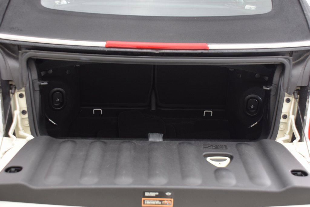 Used 2018 MINI Cooper Convertible image 30