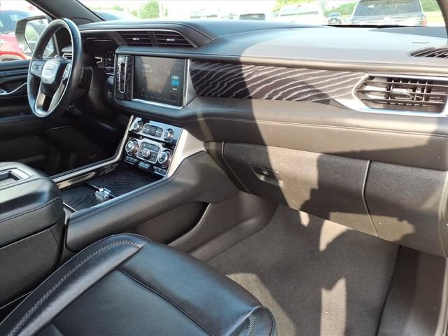 Used 2023 GMC Yukon XL Denali AWD/4WD image 29