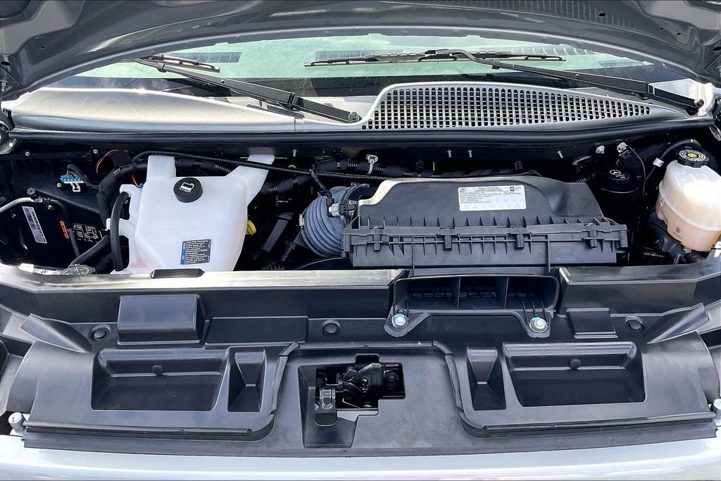 Used 2024 GMC Savana 2500 w/ Driver Convenience Package RWD image 31