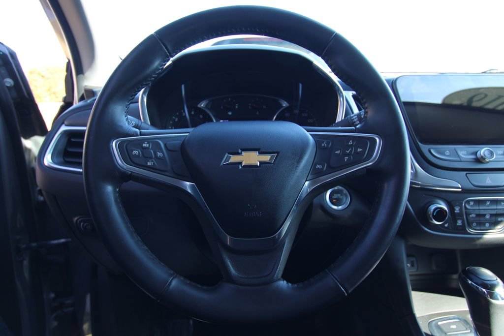 Used 2018 Chevrolet Equinox LT image 18