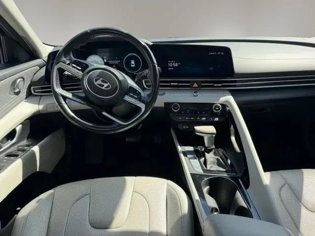 Used 2024 Hyundai Elantra Limited FWD image 16