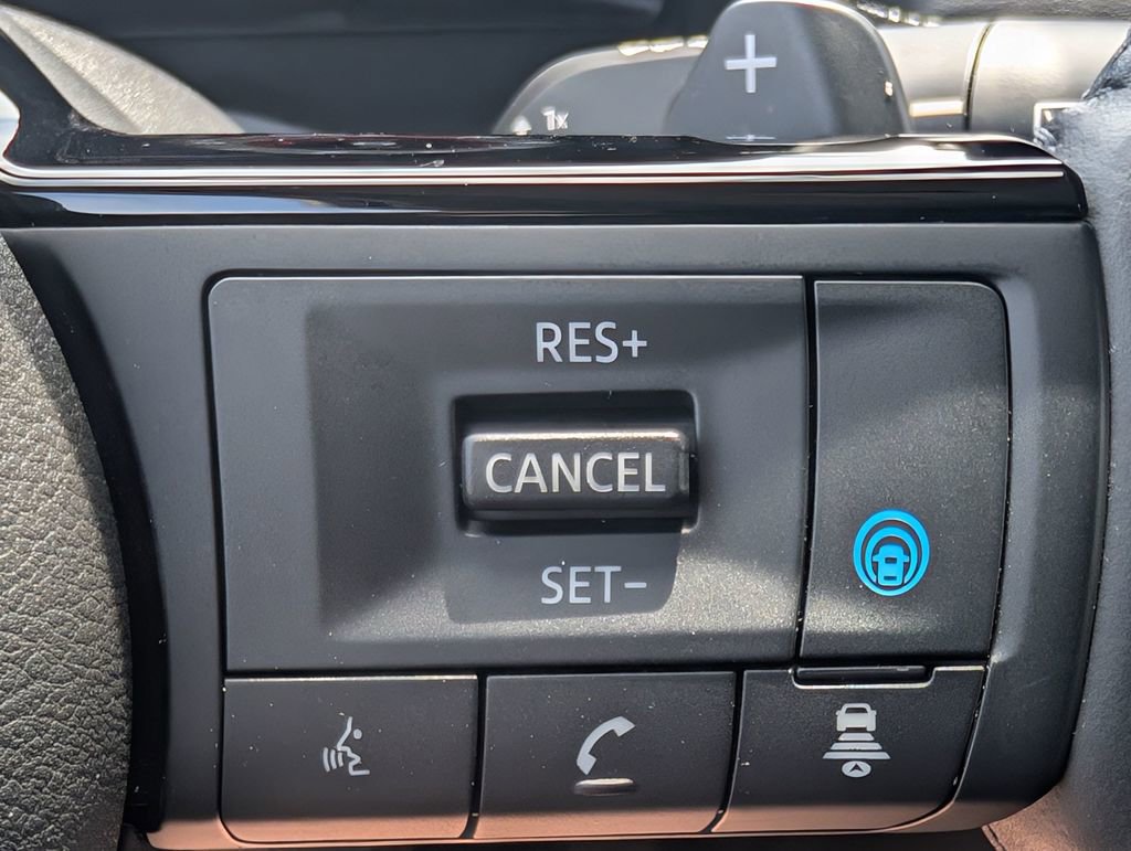 Used 2024 Nissan Rogue SL AWD/4WD image 19