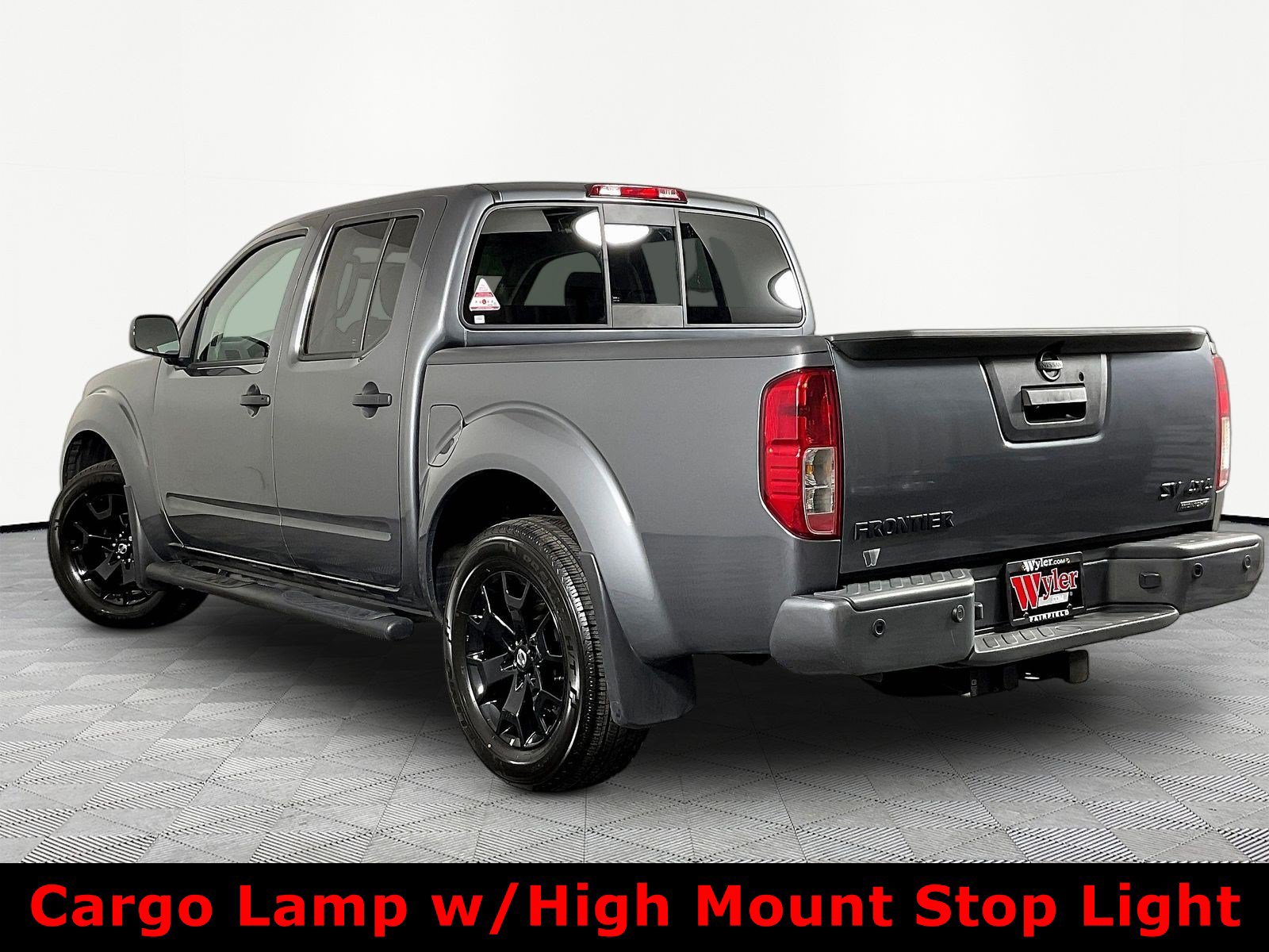 Used 2020 Nissan Frontier SV w/ Midnight Edition Floor Mats AWD/4WD image 4