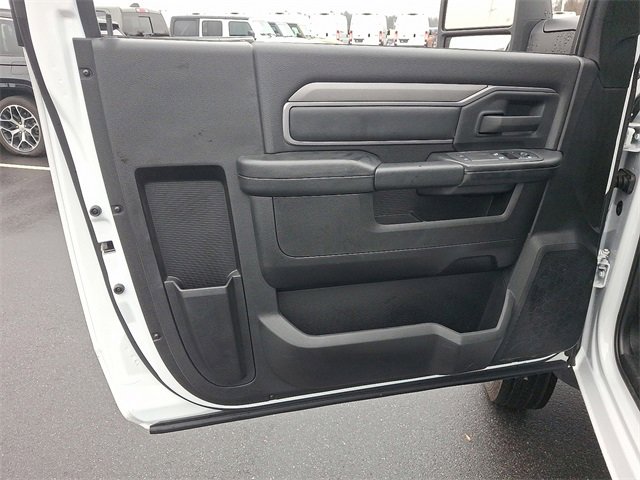 Used 2025 RAM 5500 Tradesman image 11