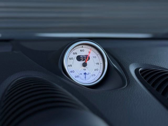 Used 2024 Porsche 718 Boxster RWD image 18