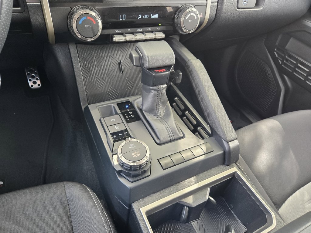 Used 2025 Toyota Tacoma TRD Sport AWD/4WD image 17