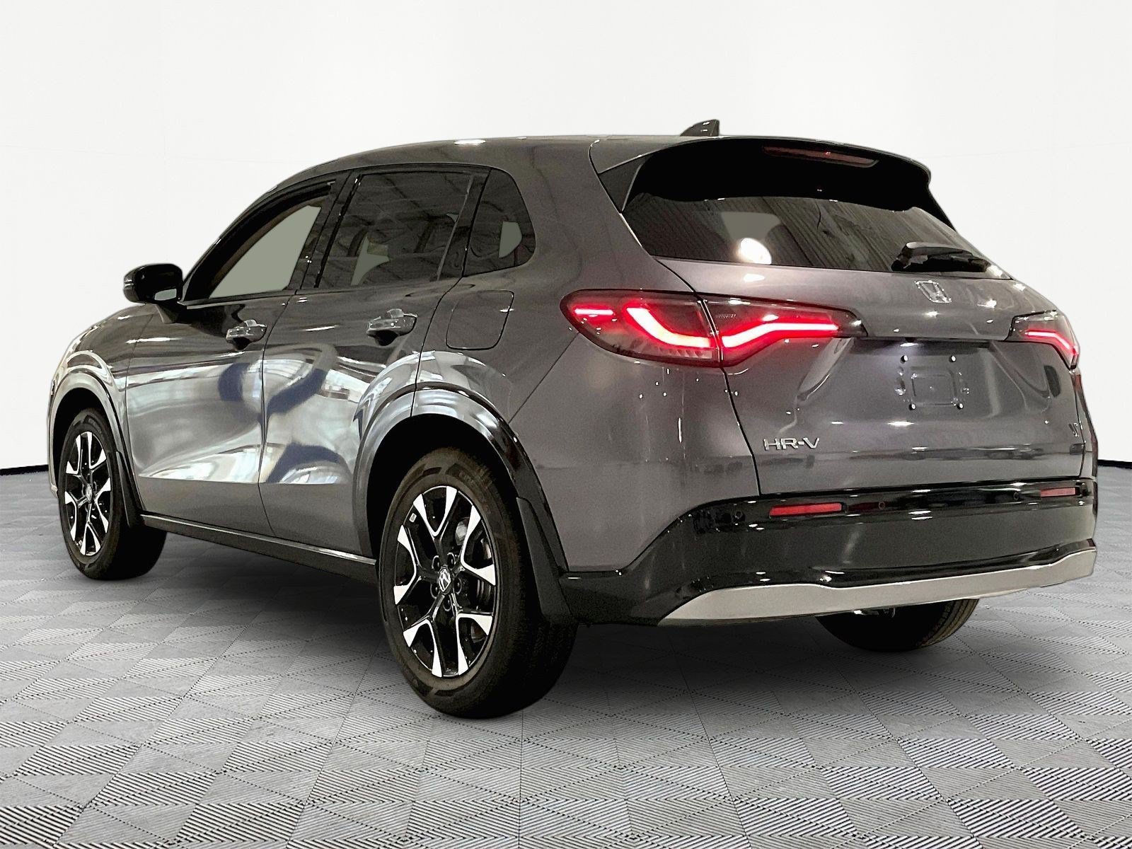 Certified 2026 Honda HR-V EX-L image 4