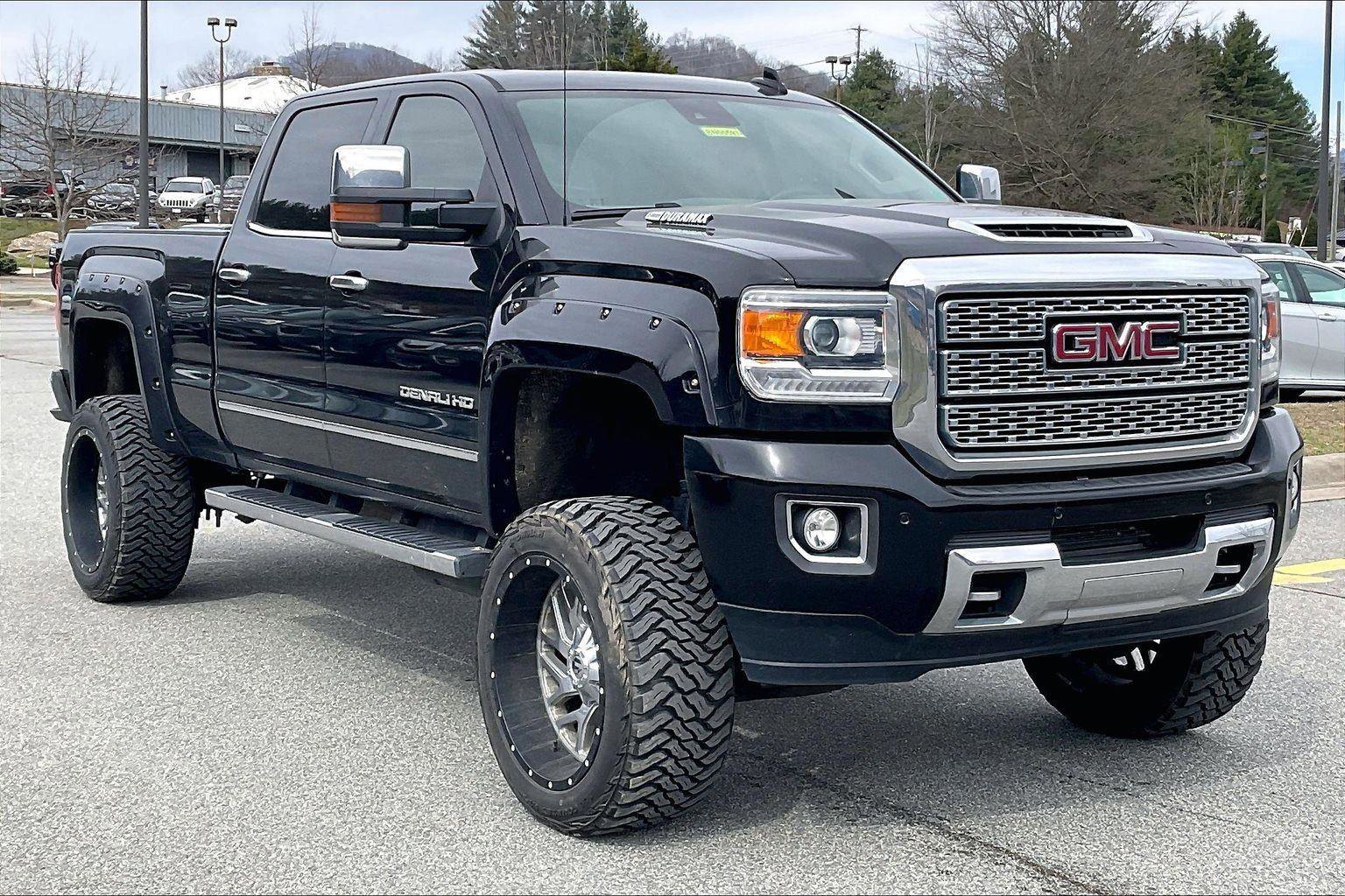 Used 2018 GMC Sierra 2500 Denali w/ Duramax Plus Package