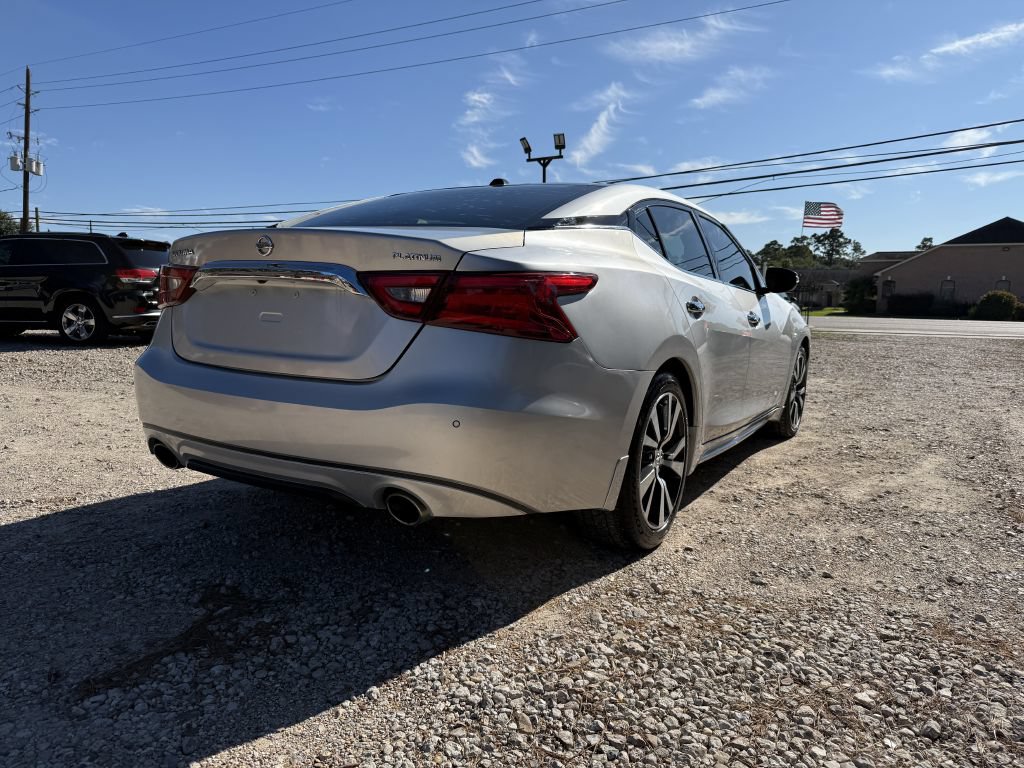 Used 2017 Nissan Maxima Platinum FWD image 5