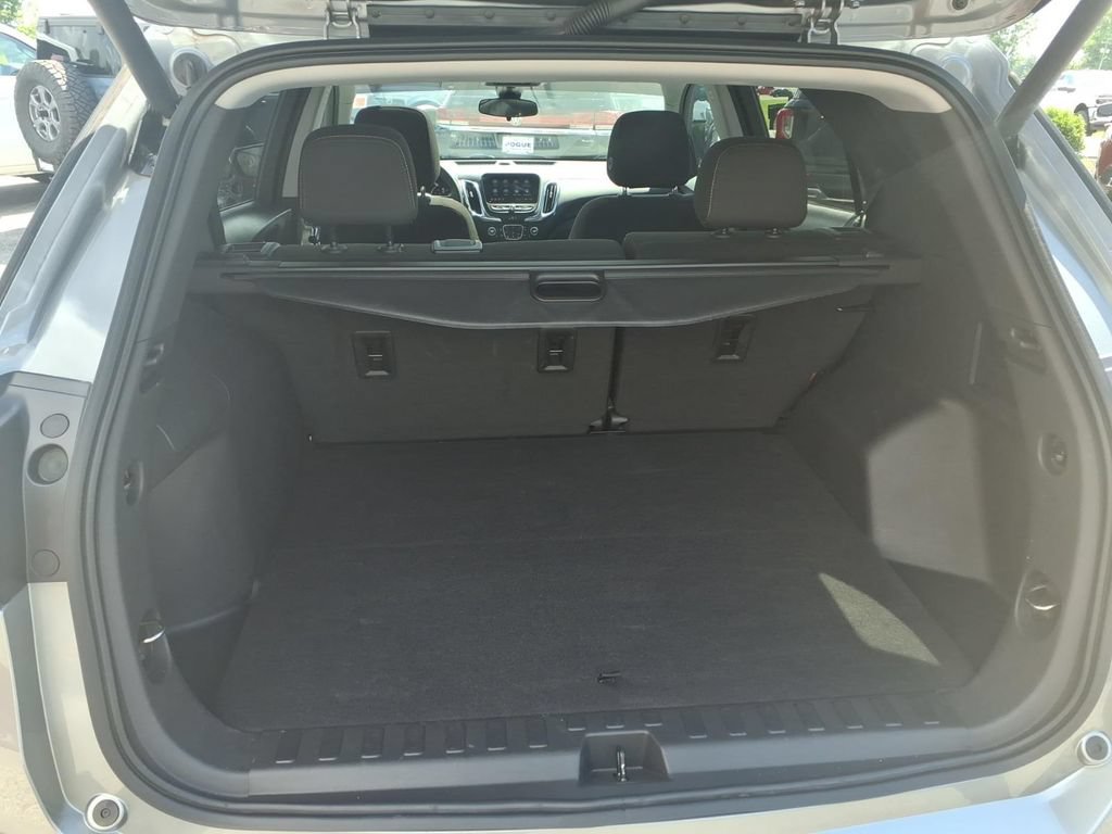 Used 2023 Chevrolet Equinox LT AWD/4WD image 22