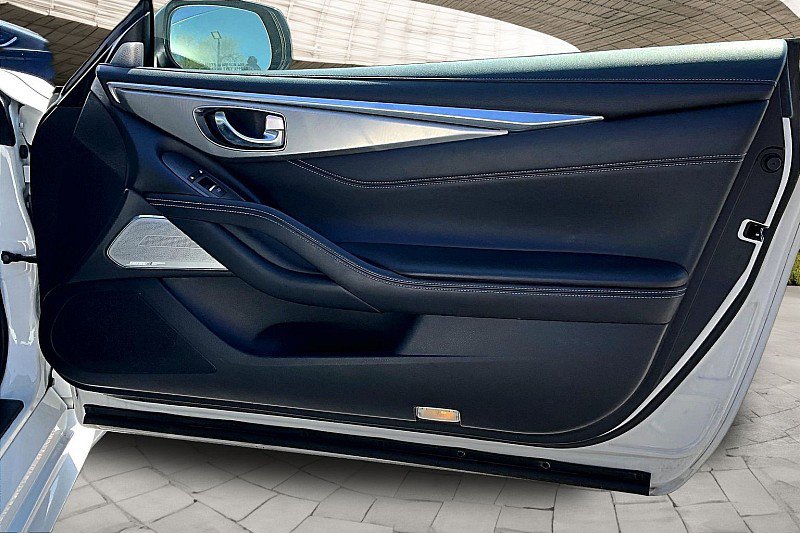 Used 2018 INFINITI Q60 3.0t Luxe image 35