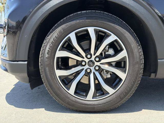 Certified 2025 Ford Explorer ST-Line RWD image 28