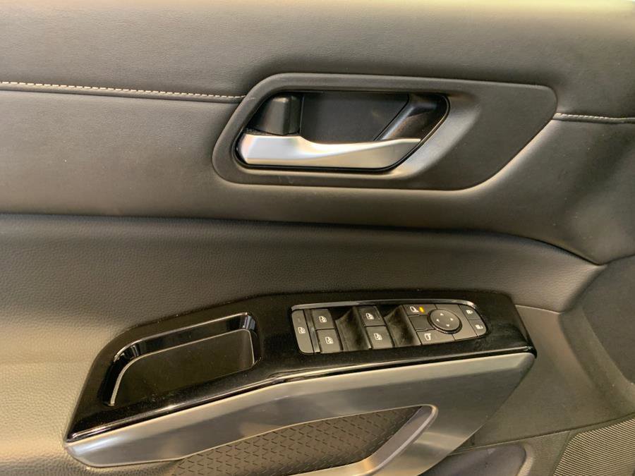 Used 2022 Nissan Pathfinder SL w/ SL Premium Package image 16