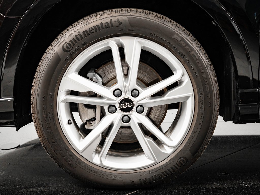 Certified 2024 Audi Q3 2.0T Premium w/ Convenience Package image 13