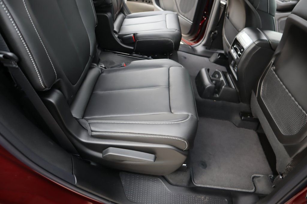 New 2025 Jeep Grand Cherokee L Limited image 16