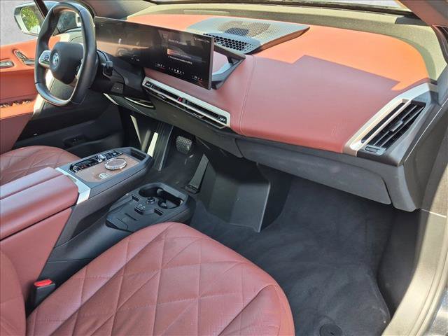 Certified 2024 BMW iX xDrive50 w/ Premium Package AWD/4WD image 24