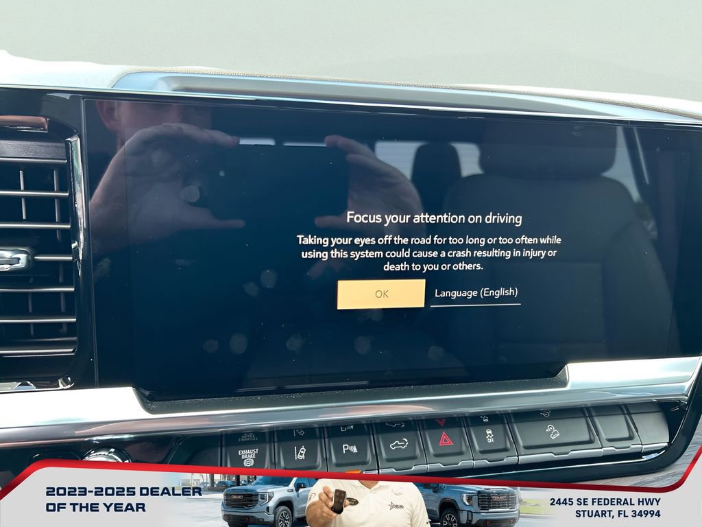 New 2025 GMC Sierra 2500 SLT w/ SLT Premium Package image 29