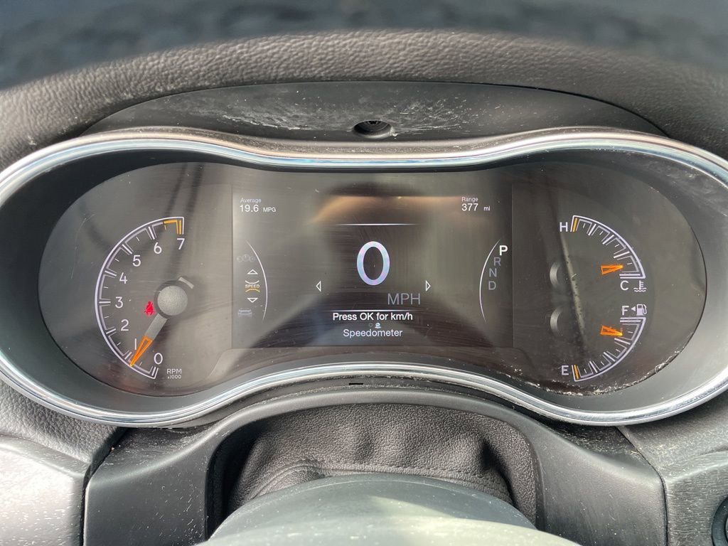 Used 2018 Jeep Grand Cherokee Laredo AWD/4WD image 27