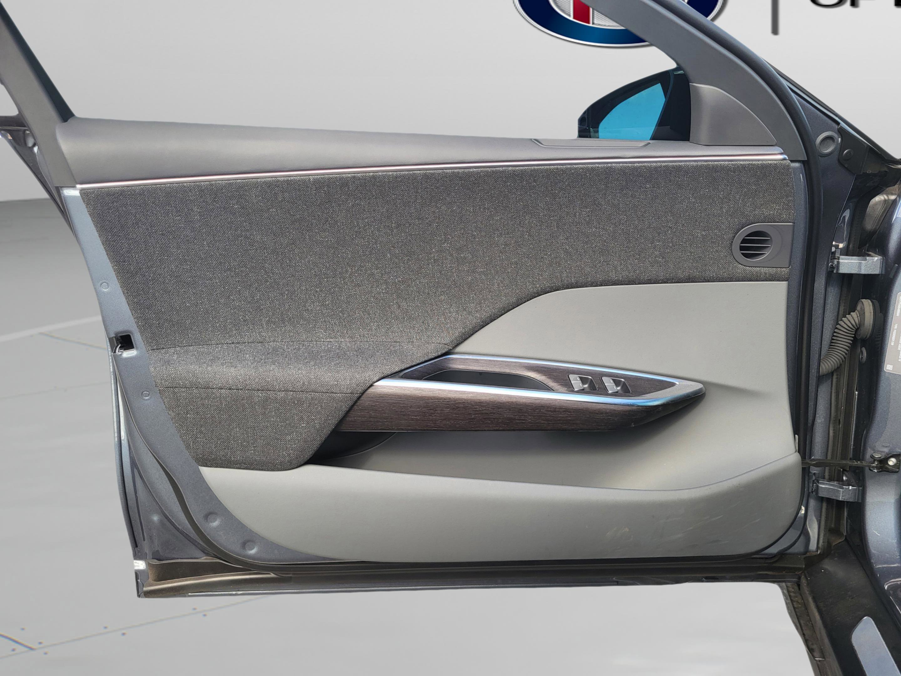 Used 2025 Lucid Air Pure image 29