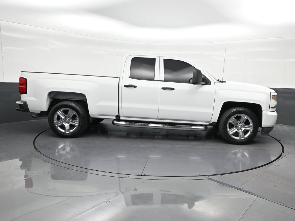 Used 2016 Chevrolet Silverado 1500 Custom w/ Custom Convenience Package RWD image 7
