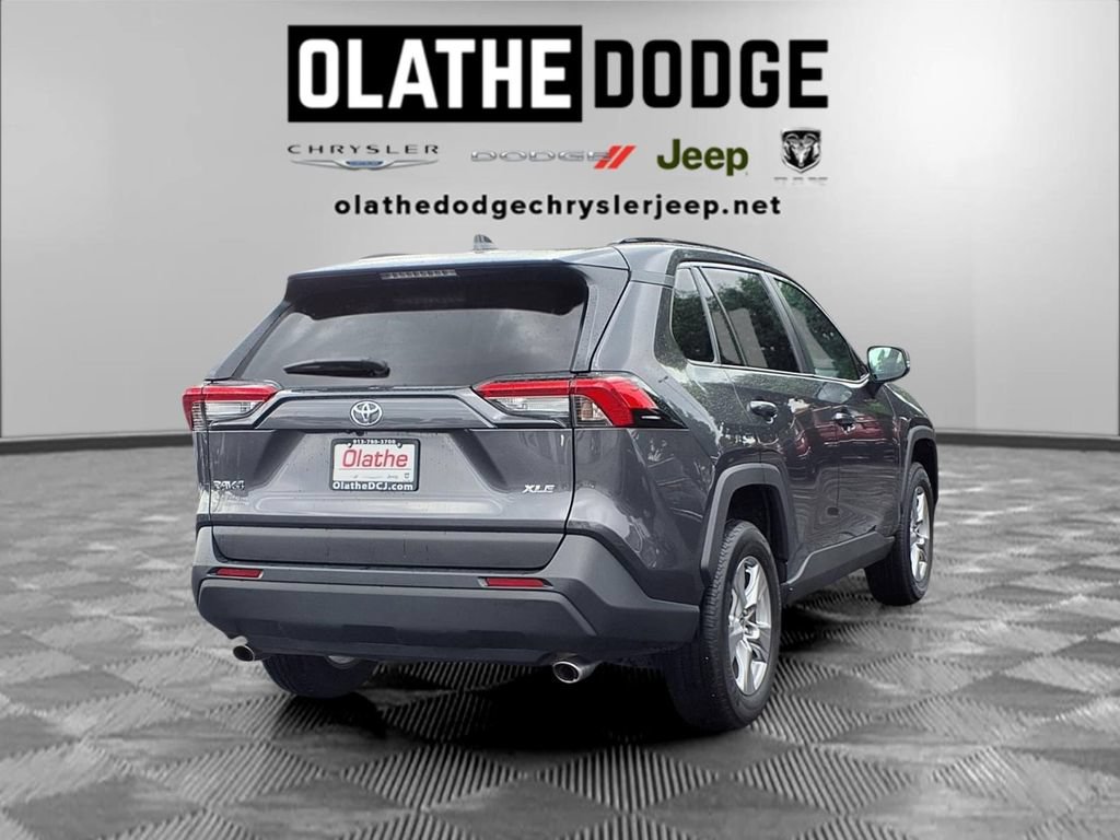 Used 2025 Toyota RAV4 XLE FWD image 26