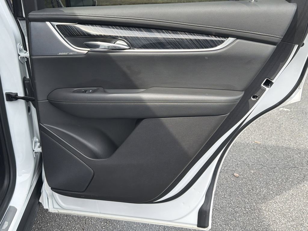 Certified 2023 Cadillac XT6 Premium Luxury image 16