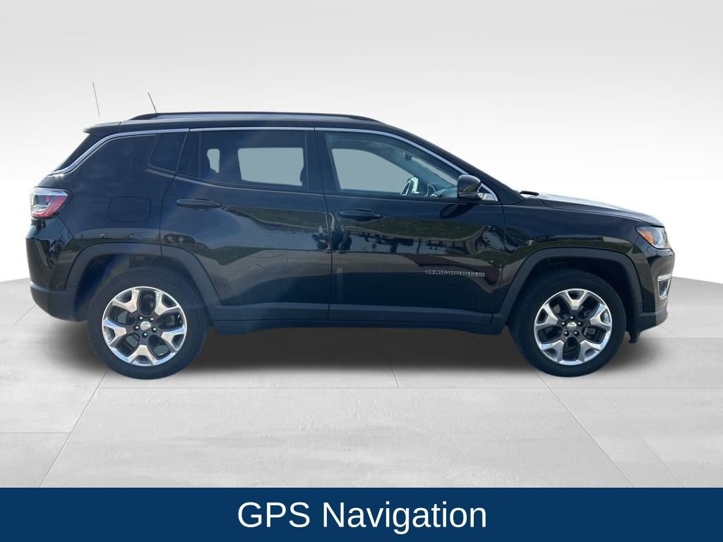 Used 2018 Jeep Compass Limited w/ Navigation Group AWD/4WD image 7