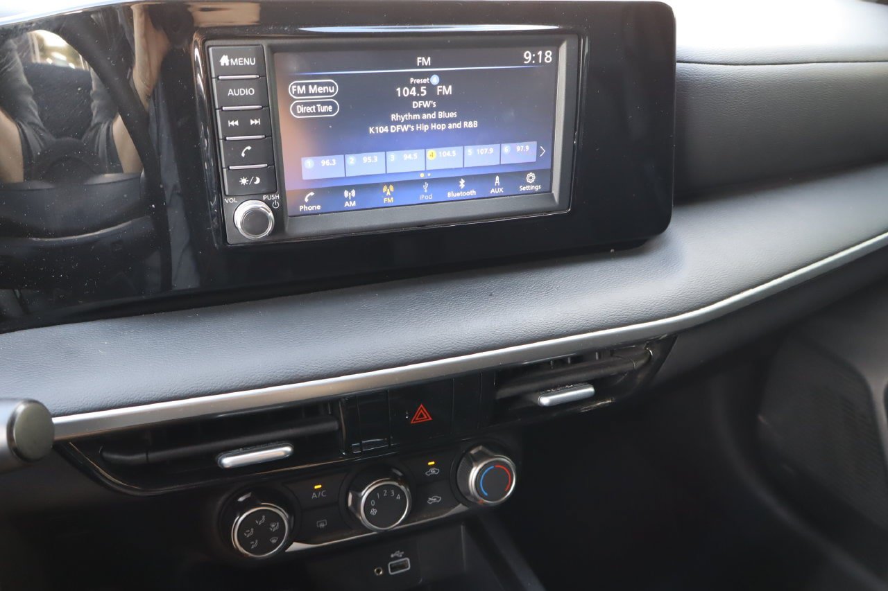 Used 2025 Nissan Kicks S FWD image 6
