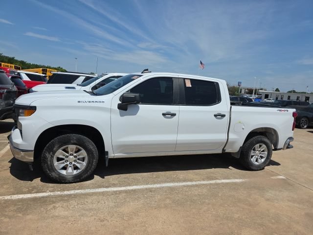 Used 2023 Chevrolet Silverado 1500 W/T w/ Trailering Package AWD/4WD image 2