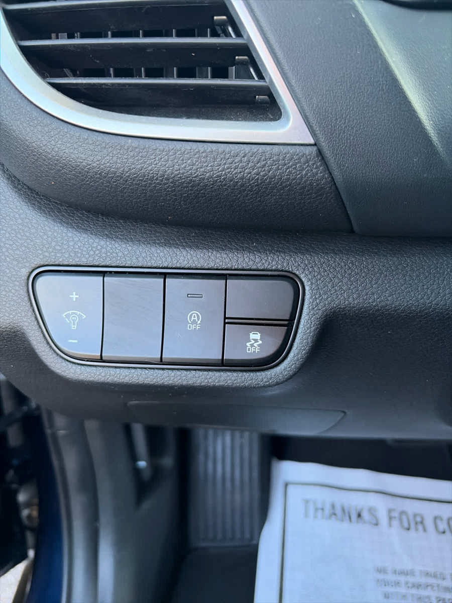 Used 2024 Kia Seltos EX FWD image 27