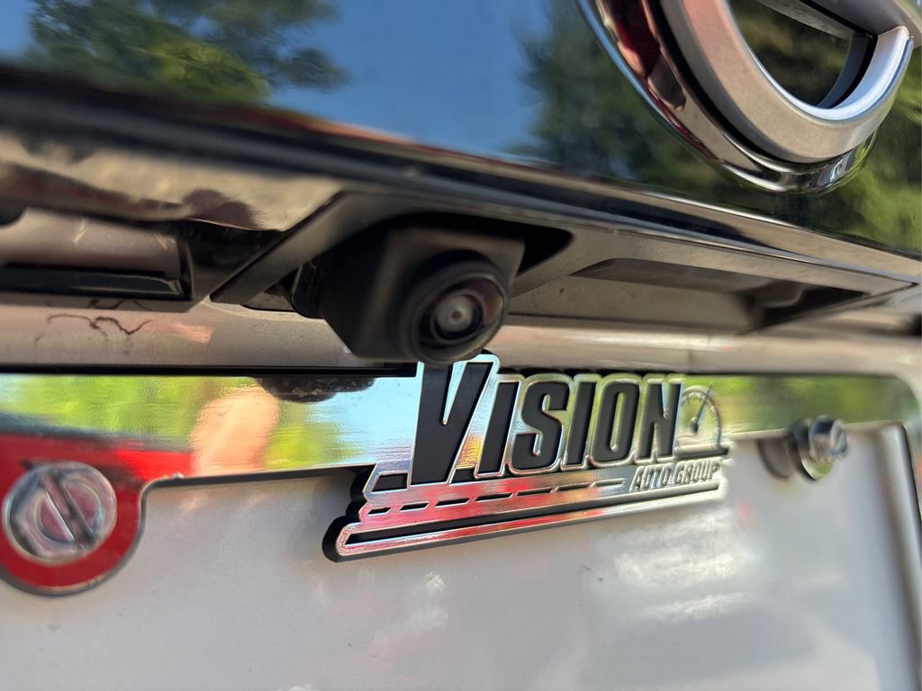 New 2025 Nissan Kicks SR image 15