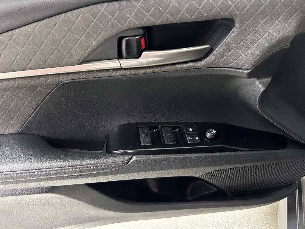 Certified 2025 Toyota Camry XLE FWD image 17