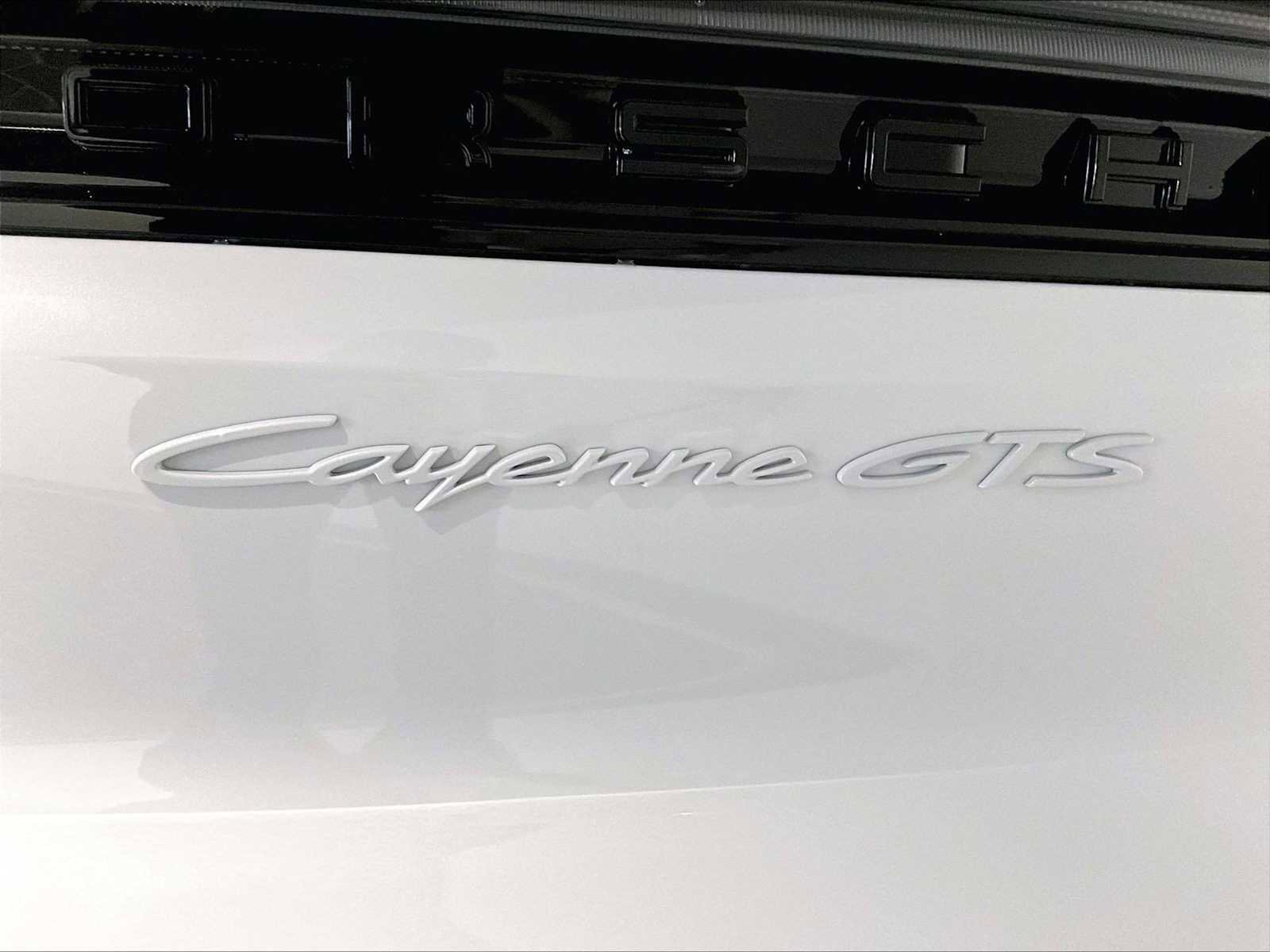 New 2026 Porsche Cayenne GTS image 33