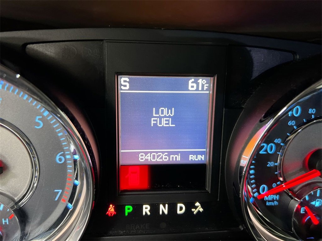 Used 2016 Chrysler Town & Country Touring image 12