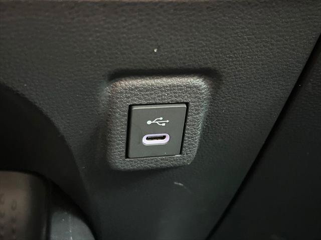 Certified 2025 Toyota Corolla LE FWD image 24