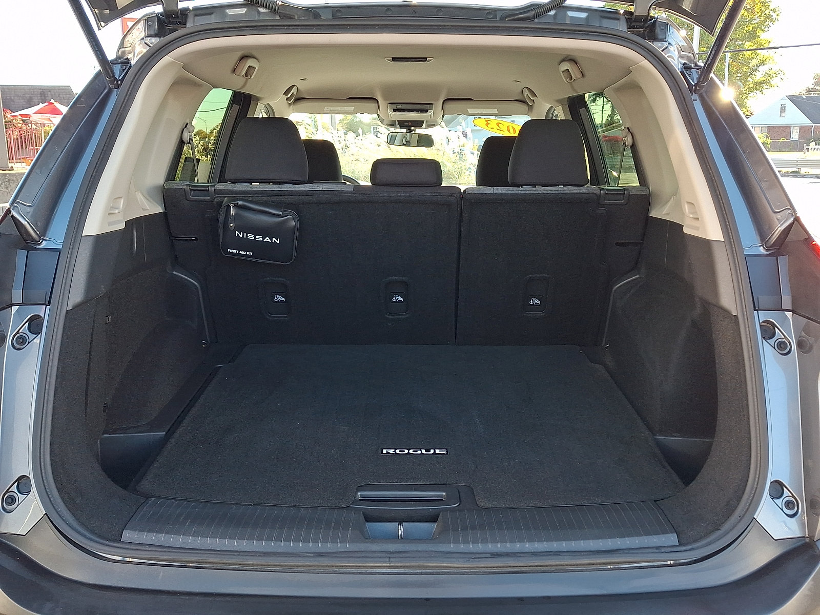 Used 2023 Nissan Rogue SV AWD/4WD image 30