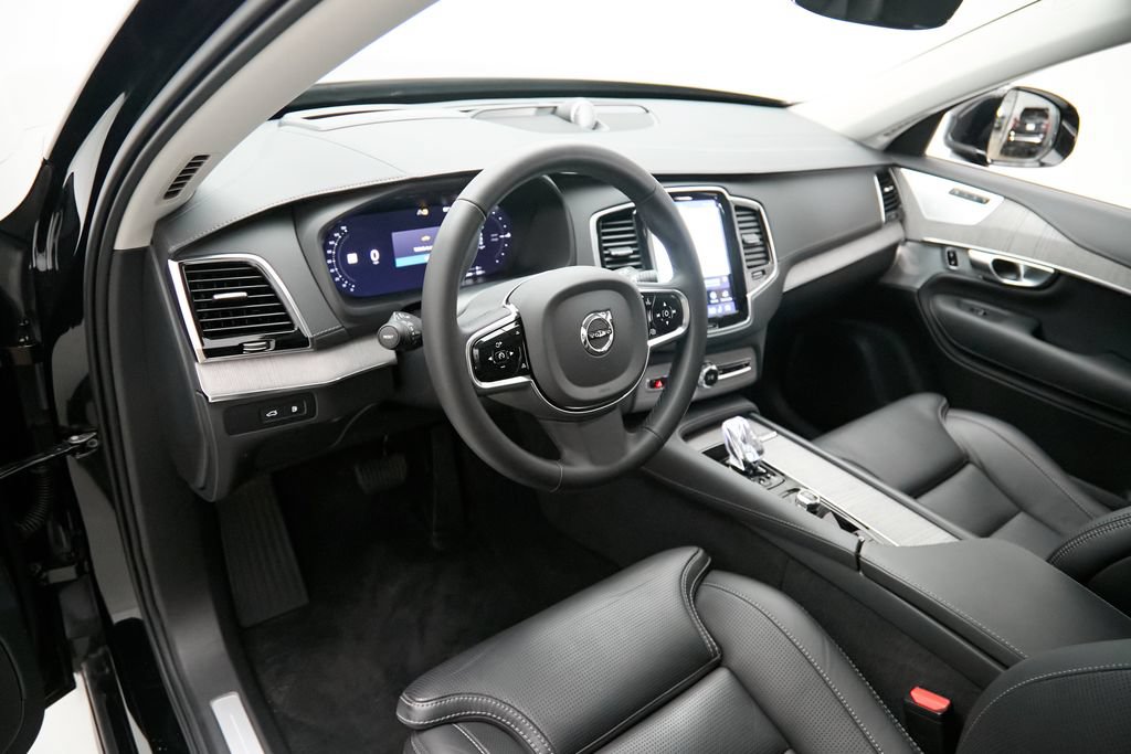 Certified 2024 Volvo XC90 T8 Ultimate w/ Protection Package Premier AWD/4WD image 12