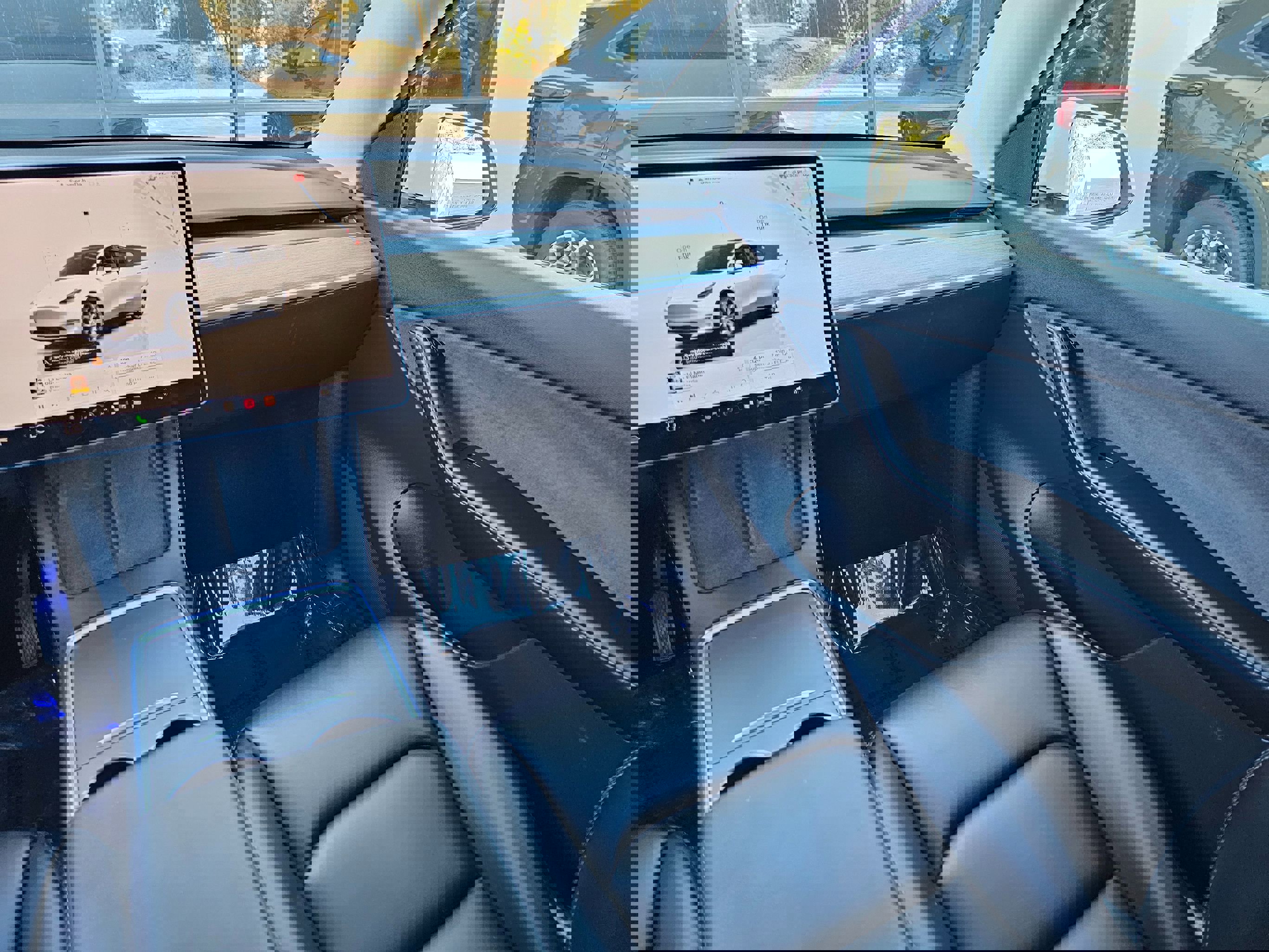 Used 2022 Tesla Model Y Long Range image 28