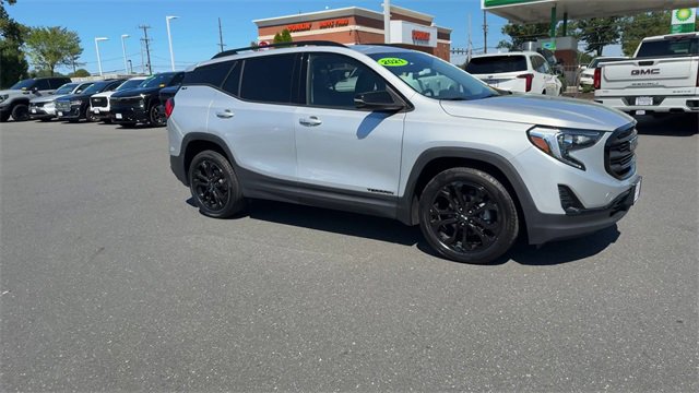 Certified 2021 GMC Terrain SLT w/ Elevation Edition image 2